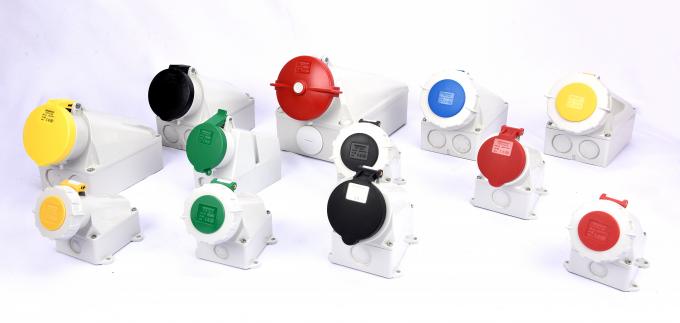 IP67 125A 380V 3 Phase Industrial Wall Mounted Socket CE Certified