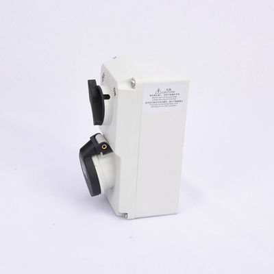 IP44 32A 4 Pole Mechanical Interlock Switch Socket IEC Standard