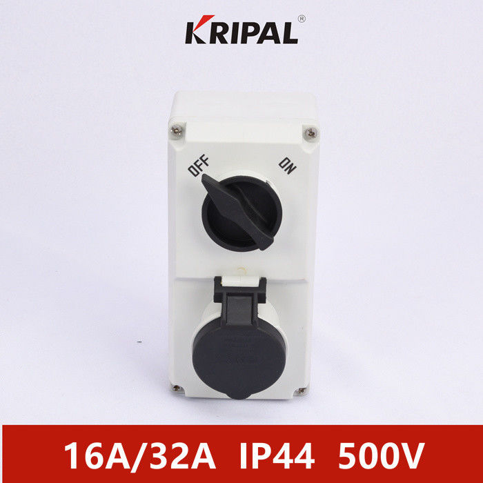 IP44 32A 4 Pole Mechanical Interlock Switch Socket IEC Standard